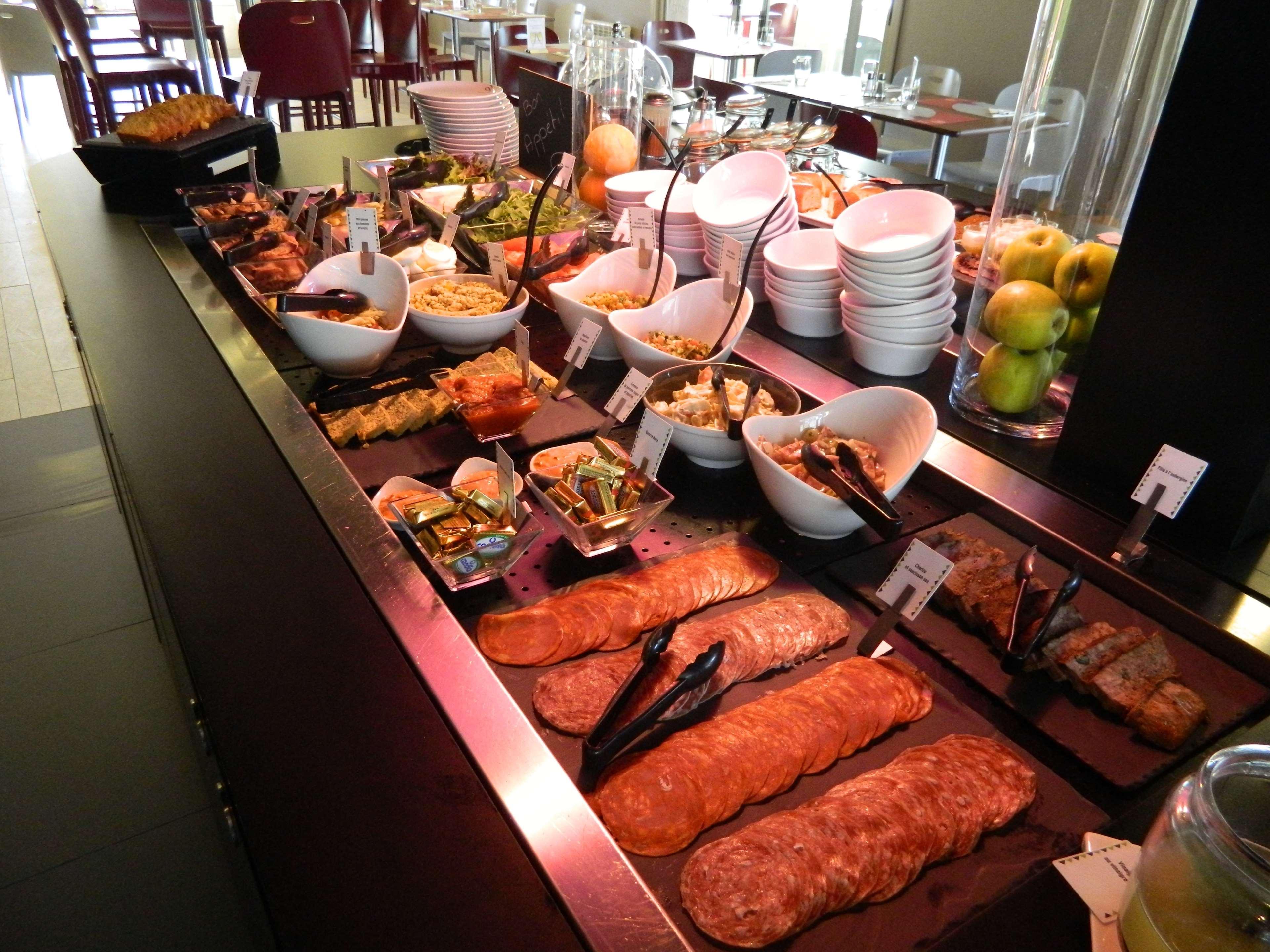 Hotel Campanile Epernay - 51530